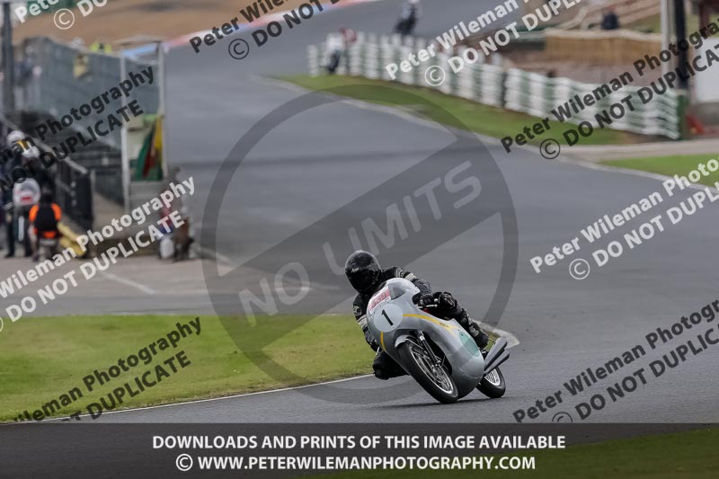 Vintage motorcycle club;eventdigitalimages;mallory park;mallory park trackday photographs;no limits trackdays;peter wileman photography;trackday digital images;trackday photos;vmcc festival 1000 bikes photographs